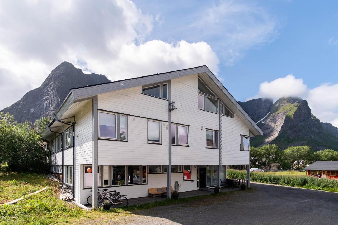 Reine Basecamp - Apartments & Rooms Exteriér fotografie